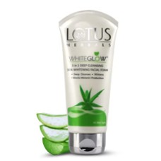 Lotus WhiteGlow Face Wash